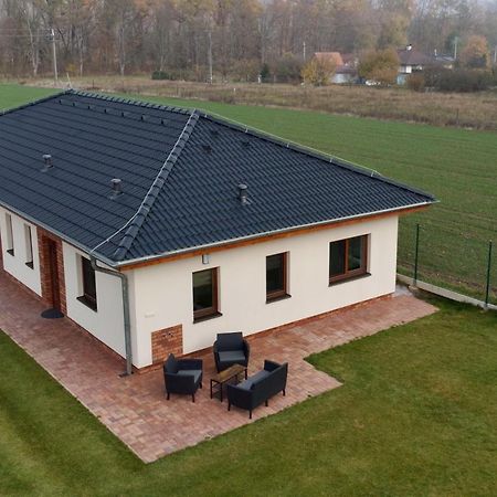 Apartman Uprostred Trojuhelniku Praha - Karlovy Vary - Plzen Kolesovice Buitenkant foto