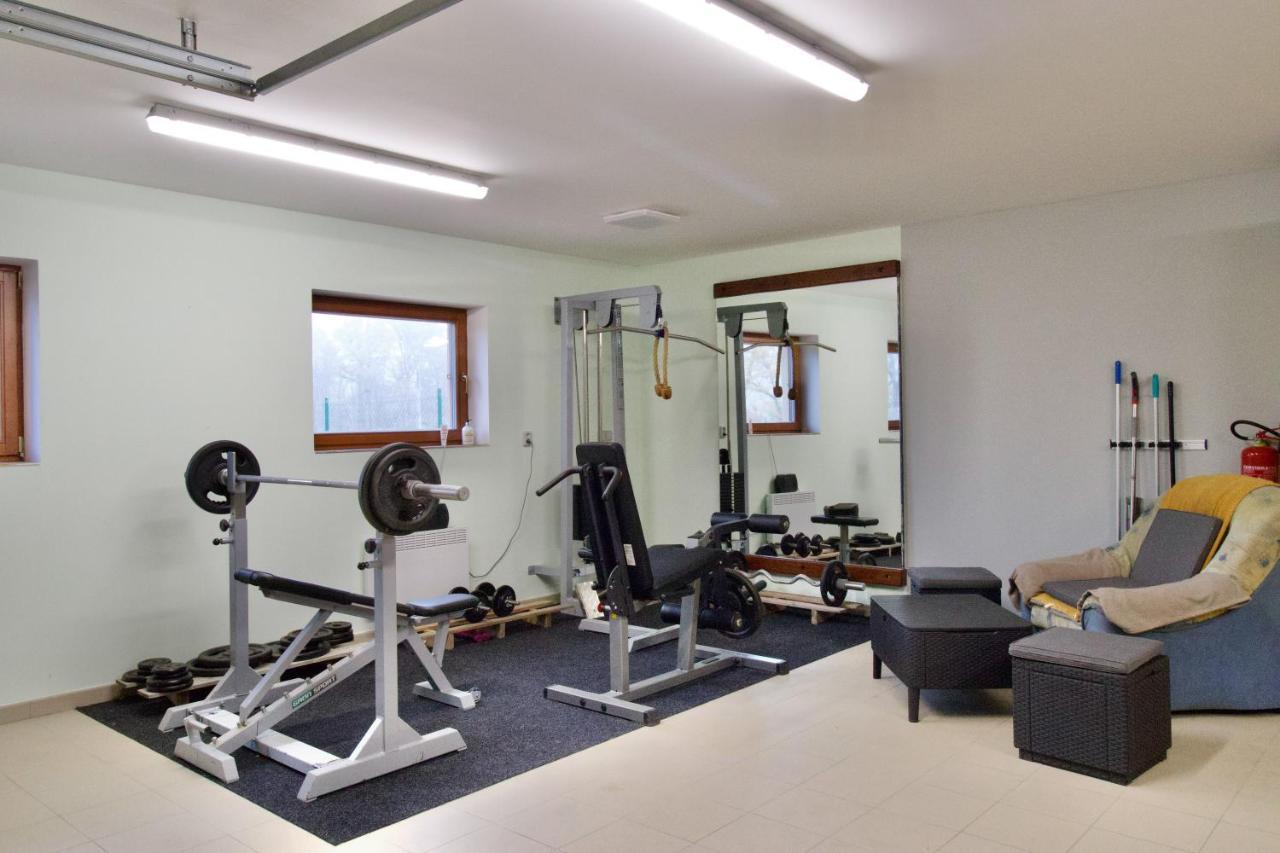 Apartman Uprostred Trojuhelniku Praha - Karlovy Vary - Plzen Kolesovice Buitenkant foto